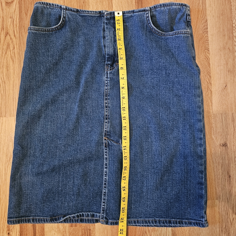 American Eagle Outfitters Blue Denim Skirt Size 10 - Picture 7 of 12
